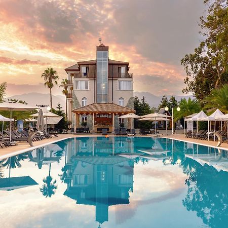 Hotel Chateau Kvirike Boboqvati Bagian luar foto