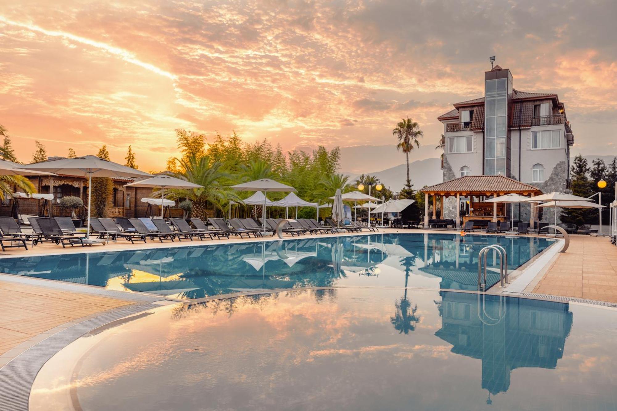 Hotel Chateau Kvirike Boboqvati Bagian luar foto