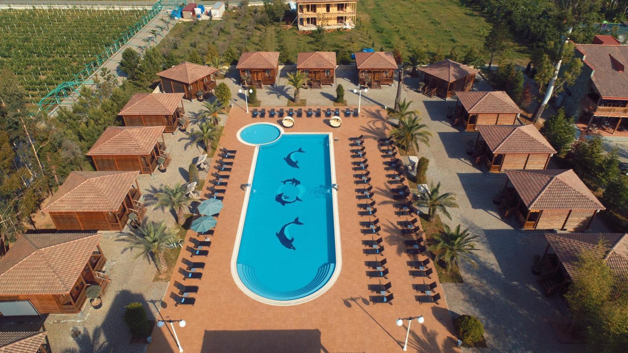 Hotel Chateau Kvirike Boboqvati Bagian luar foto