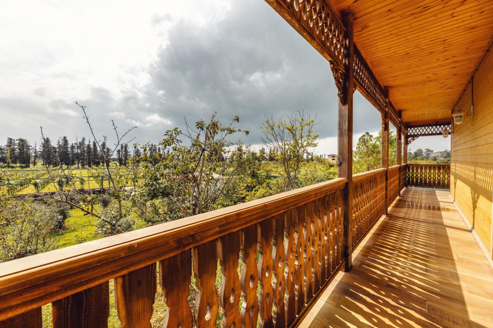 Hotel Chateau Kvirike Boboqvati Bagian luar foto