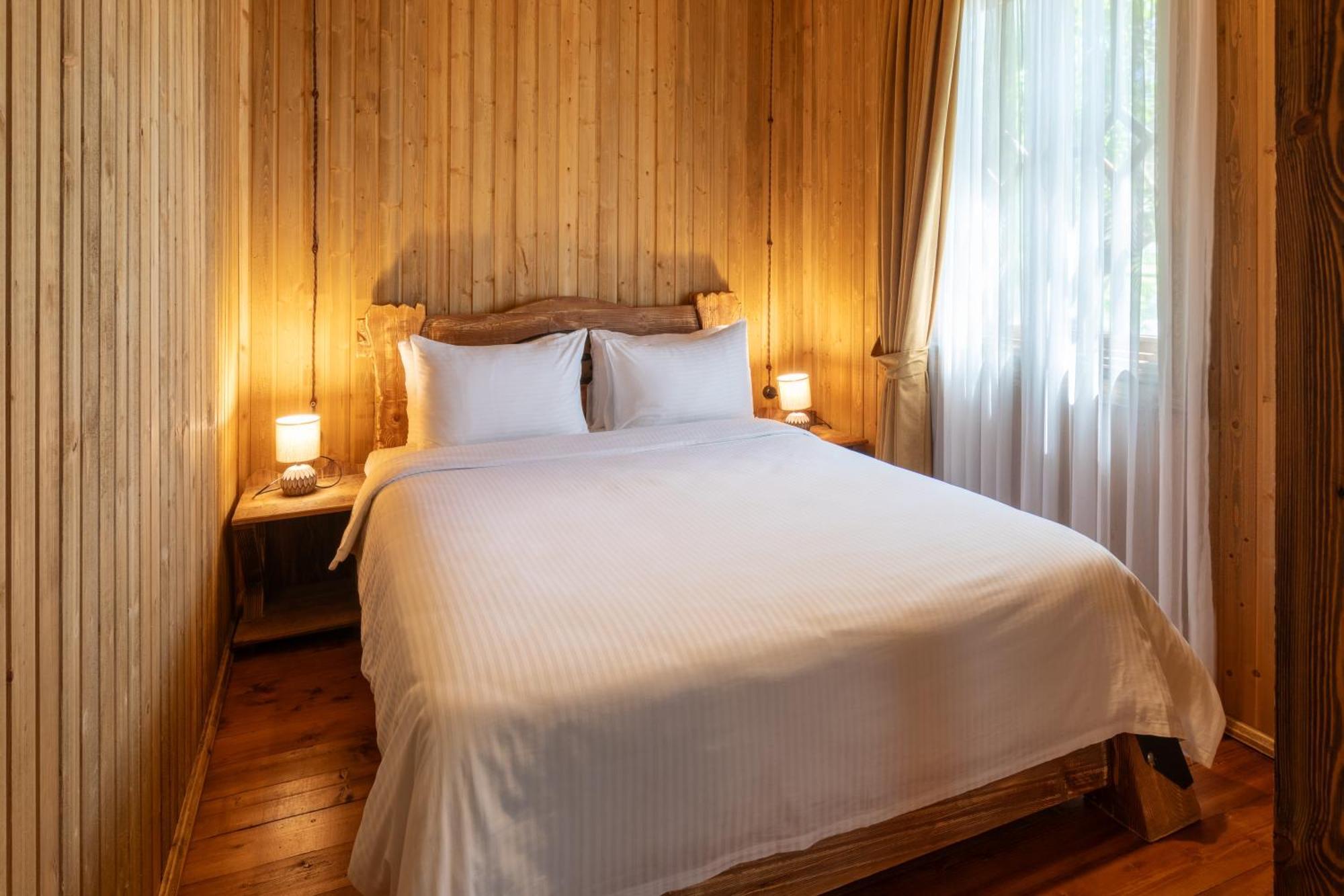 Hotel Chateau Kvirike Boboqvati Bagian luar foto