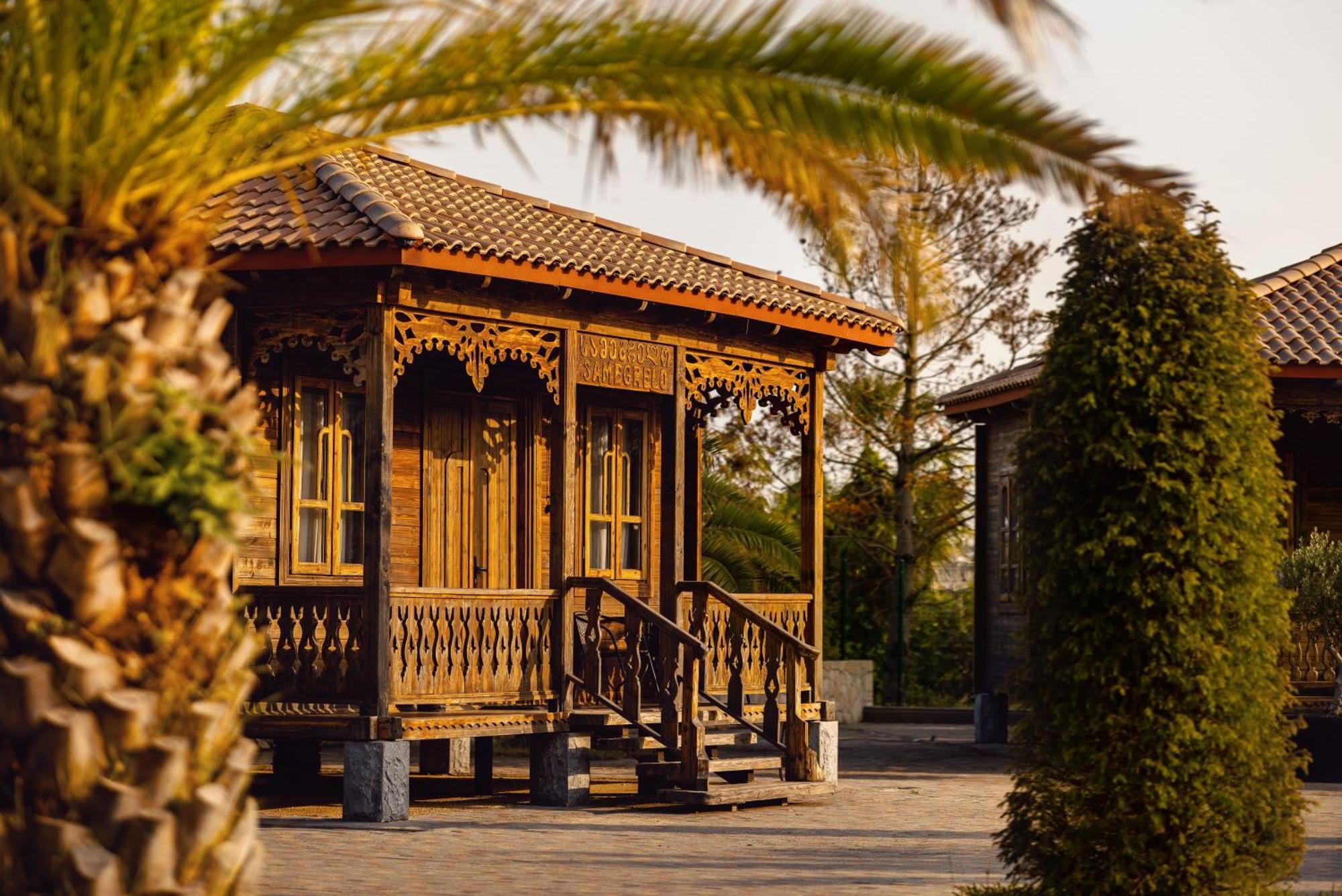 Hotel Chateau Kvirike Boboqvati Bagian luar foto